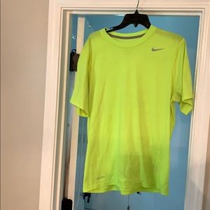 Neon Nike dry fit